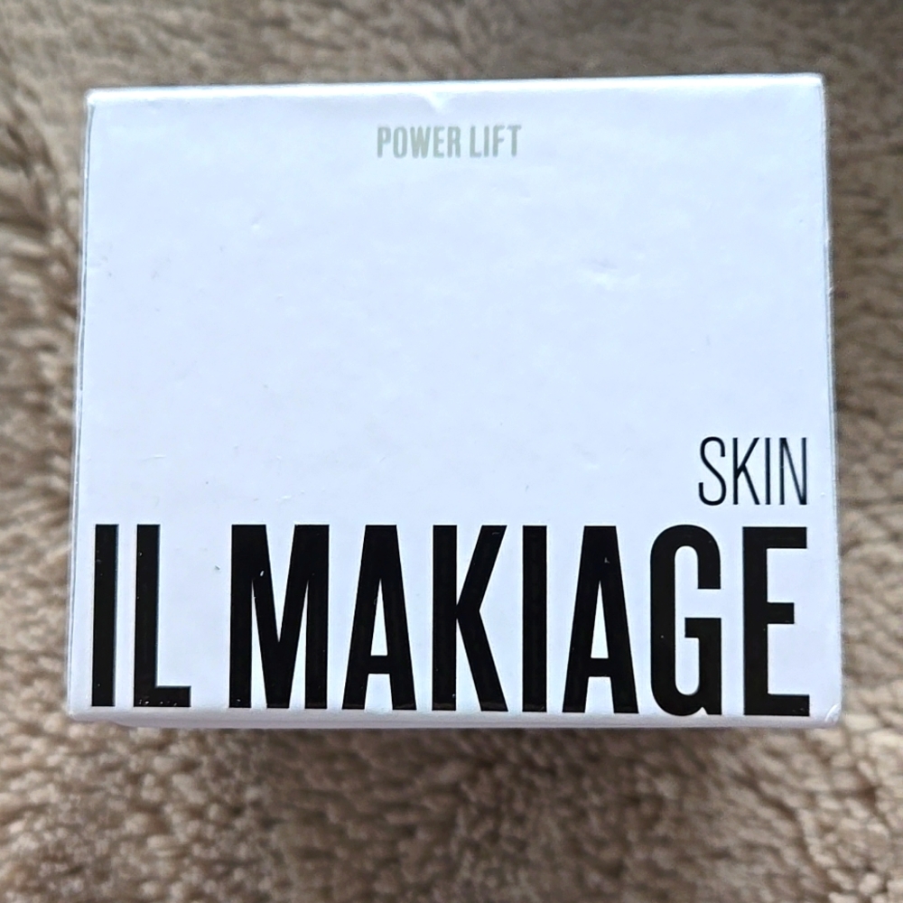 IL Makiage Power Lift Skincare
